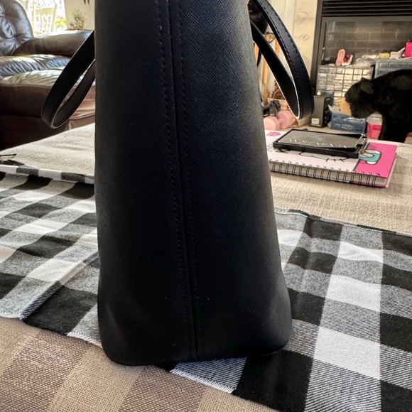 Michael Kors Black Tote Bag NO CALLOUTS! - Picture 9 of 15